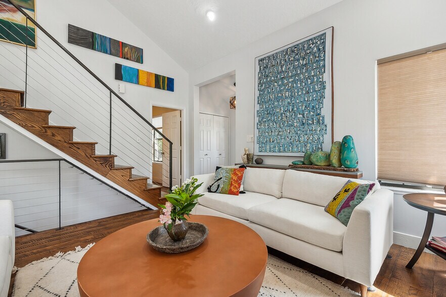 Building Photo - 3061 Fawn Dr