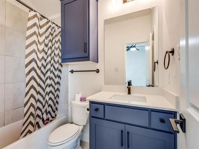 Building Photo - 10482 Great Days Dr