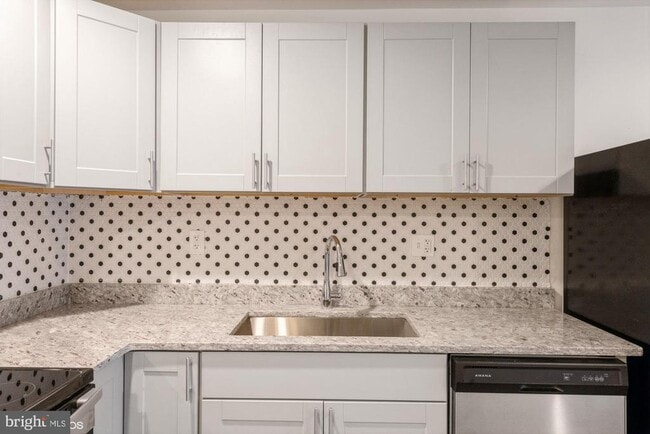 Building Photo - 25532 Byrnes Crossing Dr