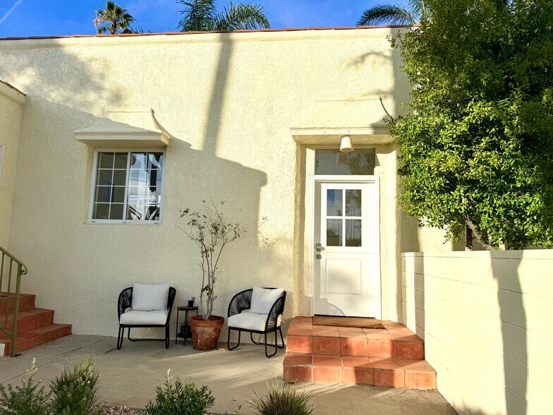 Building Photo - 2300 Pisani Pl