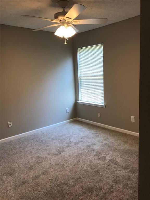Building Photo - 225 Silver Ridge Dr