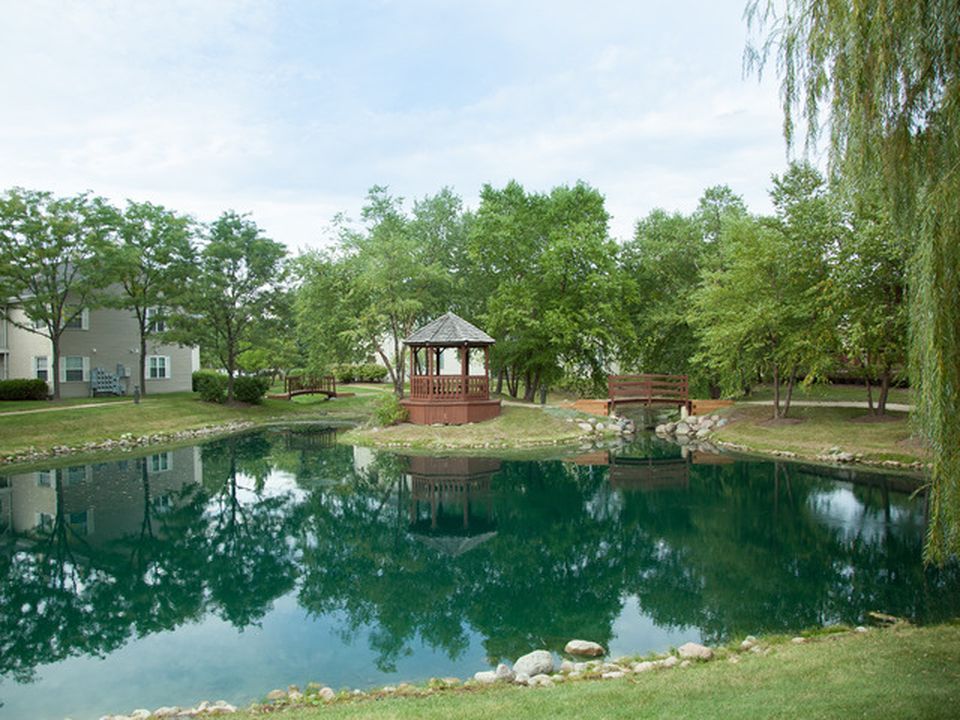 Building Photo - 746 N Gary Ave