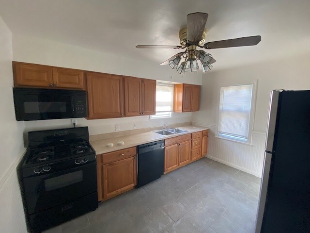 Kitchen - 7210 Amherst Ave