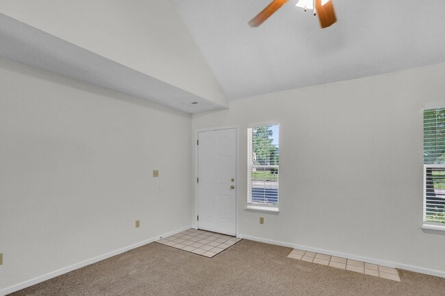 Building Photo - 4401-4403-4403 Cheryl Ct