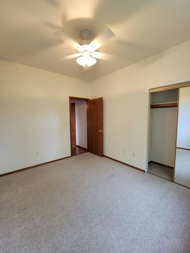 Building Photo - South Richland Rambler for Rent