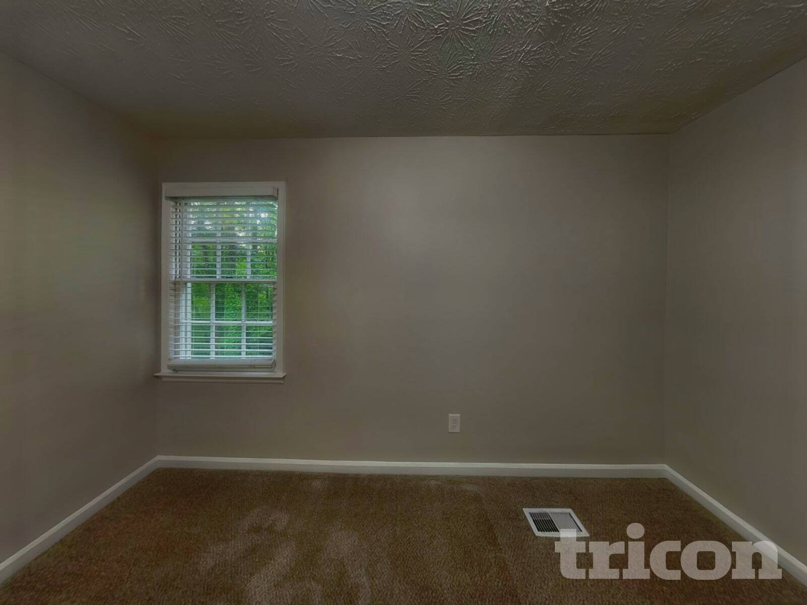 Building Photo - 1035 Peace Dr