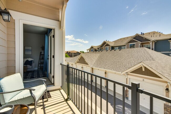 Building Photo - 4642 Hahns Peak Dr
