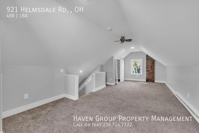 Building Photo - 921 Helmsdale Rd