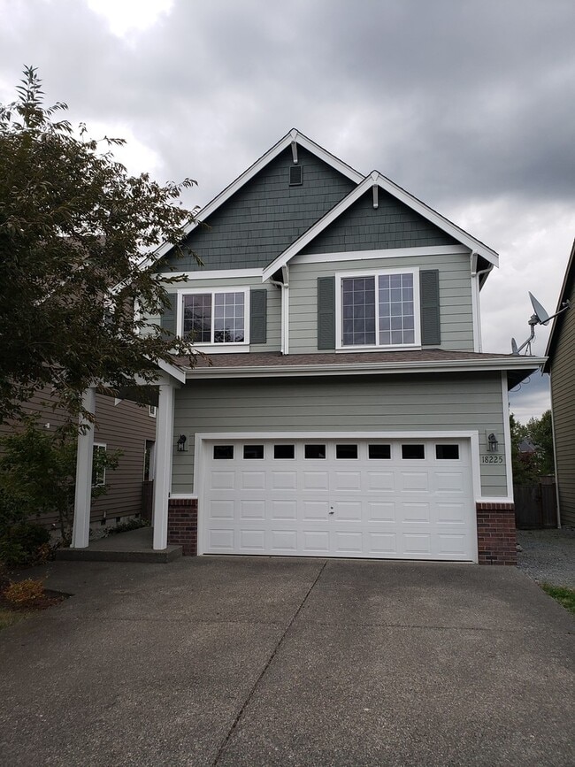 Building Photo - Gem Heights Spaciousness