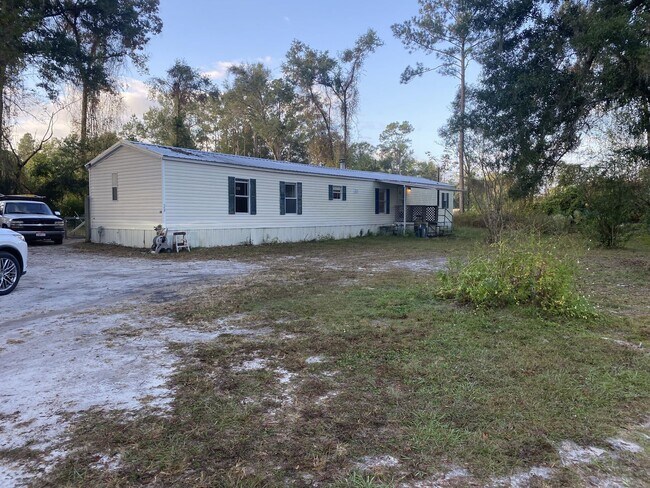 Primary Photo - Mobile Home For Rent in Crawfordville