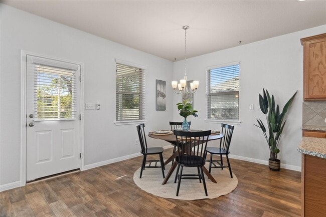 Building Photo - 208 Callahan Ln