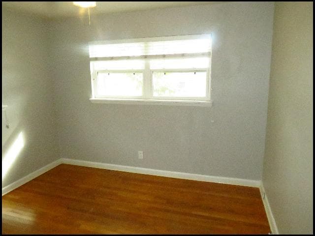 Building Photo - 101 White Oak Ln