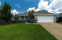 Building Photo - 3 Bed/2 Bath Home in Brandon