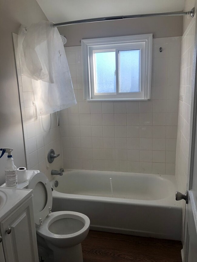 Building Photo - 3 Bedroom townhouse in Baltimore County Middlesex