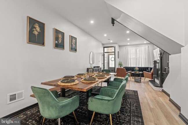 Building Photo - 2232 S 17th St