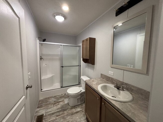 Building Photo - 1111 OH-133