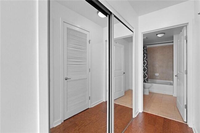 Building Photo - 860 Peachtree St NE