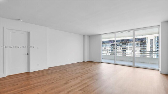 Building Photo - 555 NE 34th St