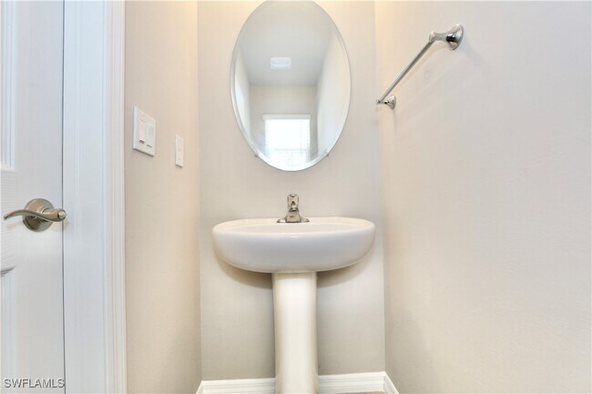 Building Photo - 15413 Wildflower Cir