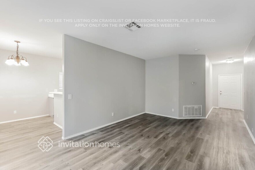 Building Photo - 833 E Minton St