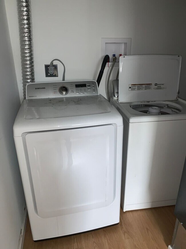 Building Photo - COMING SOON! Beautiful 4 Bedroom Home in M...