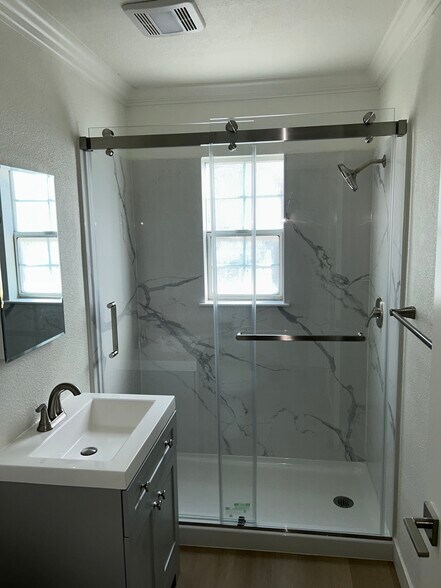 remodeled bathroom - 596 N 2nd St
