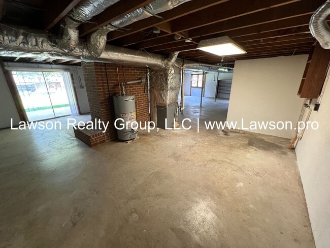 Building Photo - Spacious Ranch in North Lakes