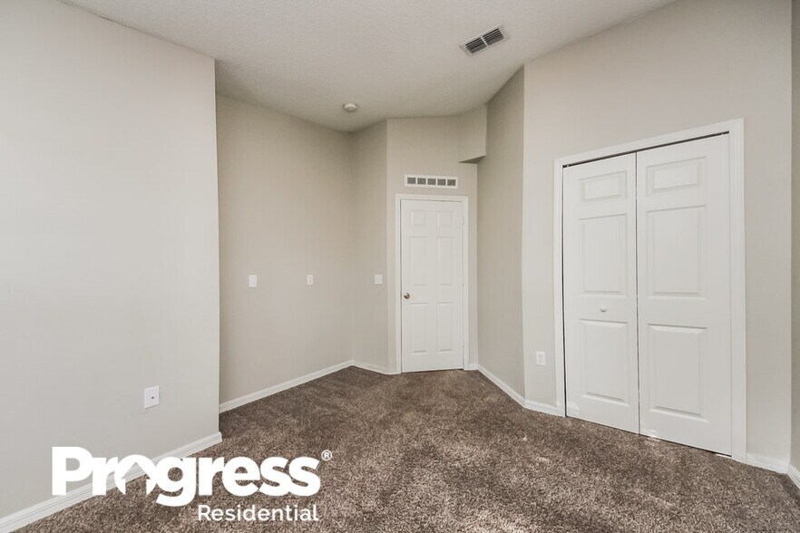Building Photo - 2923 Elbib Dr