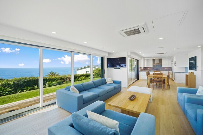 Building Photo - 6817 Seawatch Ln