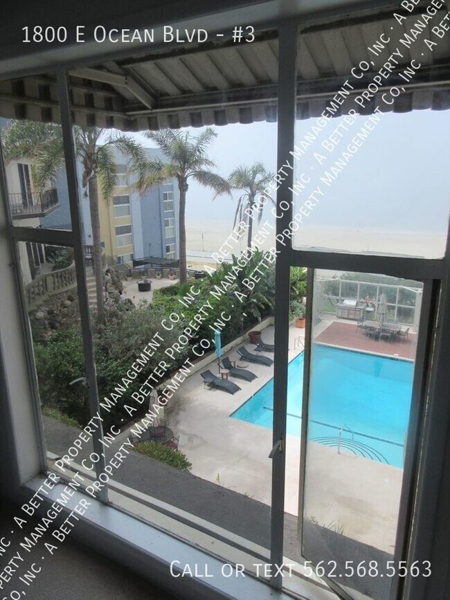 Building Photo - Historic FULLY FURNISHED Mid-Century Moder...