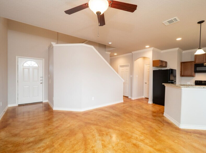 Building Photo - 1791 Tristan Trl