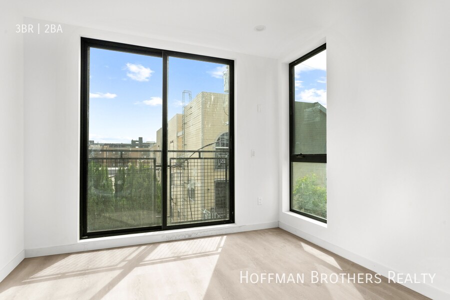 Building Photo - 3755 S Canfield Ave