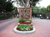 Building Photo - 6526 Ocean Crest Dr