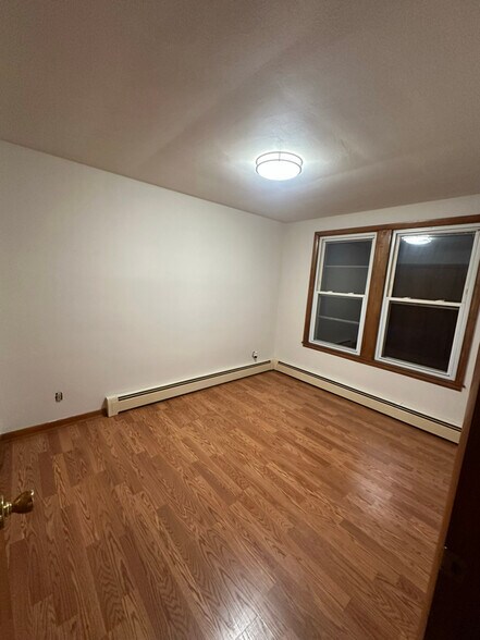 Building Photo - 10410 Arizona St