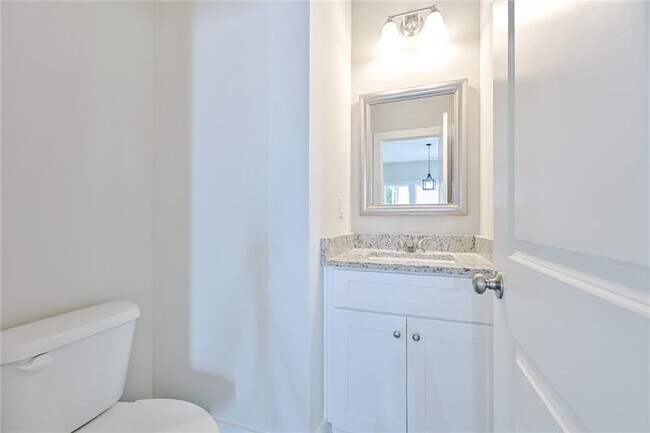 Building Photo - 2704 Allyn Way NW
