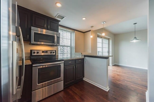 Building Photo - 199 14th St NE