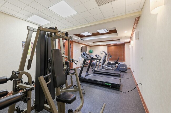 Building Photo - 5745 Newbank Cir