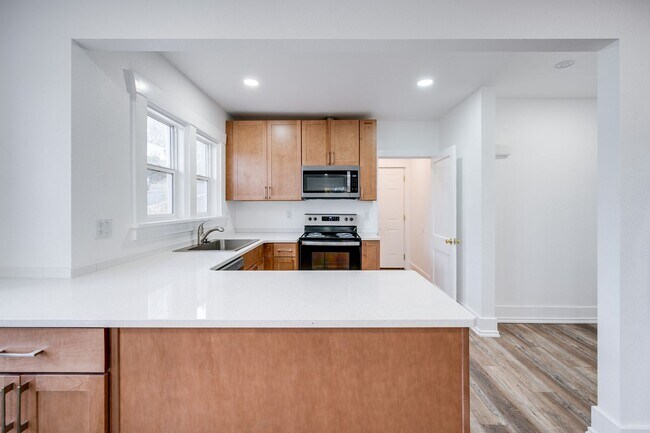 Building Photo - JUST LISTED! The Perfect Place for Students to Call Home