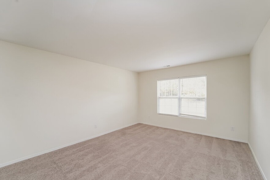 Building Photo - 1646 Rustic Arch Way