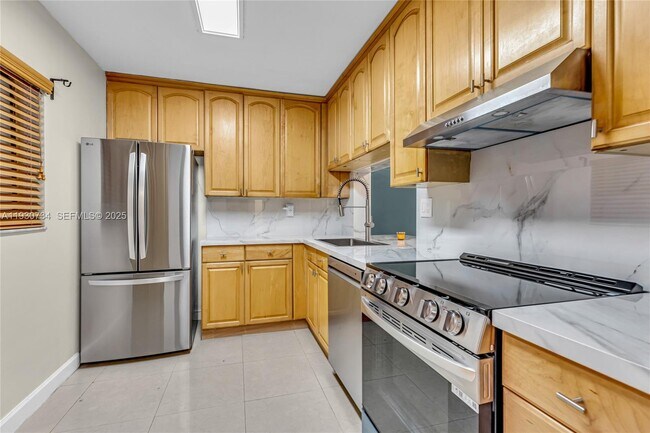 Building Photo - 8400 SW 133rd Avenue Rd