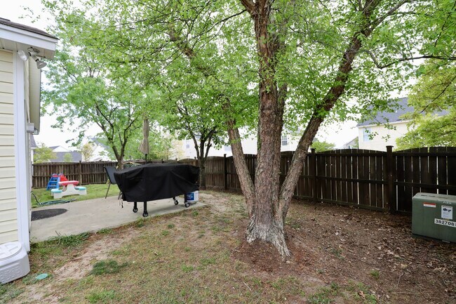 Building Photo - 1116 Waverly Pl Dr