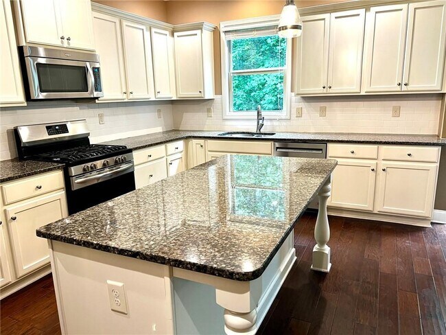 Building Photo - 3366 Kenyon Creek Dr NW