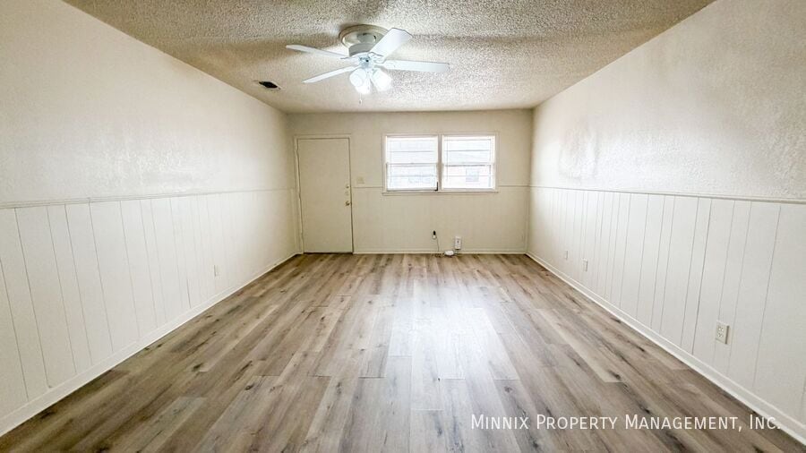 Building Photo - 2113 S Loop 289