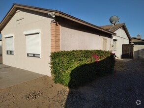 Building Photo - 6101 W McKinley St