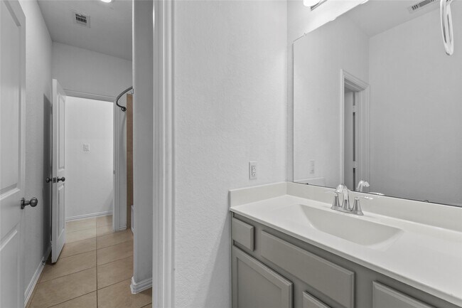 Building Photo - 8847 Morning Glow Dr