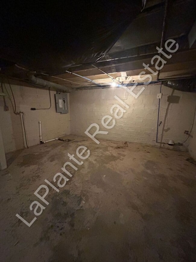 Building Photo - 1804 Bigelow St