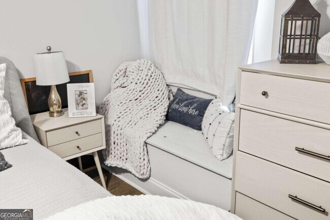 Building Photo - 55 St Claire Ln NE