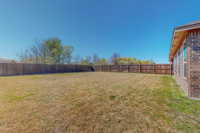 Building Photo - Well Appointed Four Bedroom in Desirable Community of Ryan Meadows, Denton Texas