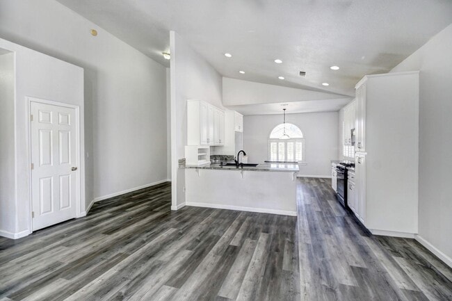 Building Photo - 953 Portside Cir