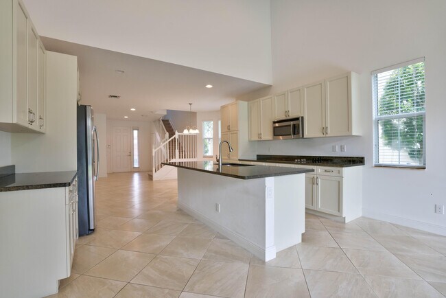 Building Photo - 119 Diamante Way